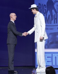 开云电子-杨瀚森2K评分出炉：总评70，原地扣篮75&amp;amp;三分66