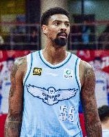 都铁！米奇12中4&amp;三分4中0得13分9板 鲍威尔17中5&amp;三分8中2得15分